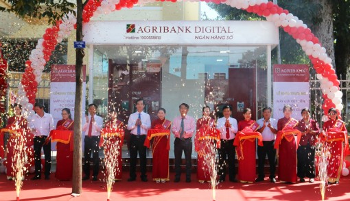 Đưa vào hoạt động máy gửi, rút tiền tự động Autobank CDM