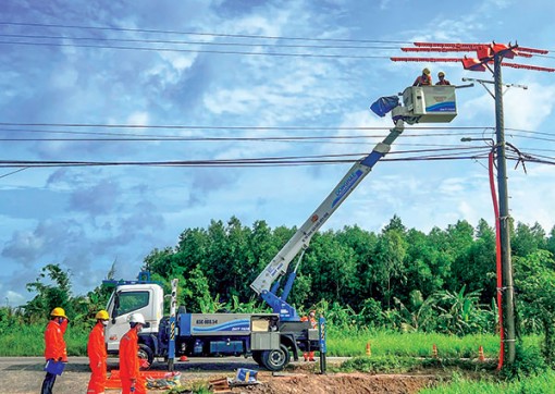 Số hóa hoạt động cấp điện và kinh doanh, dịch vụ