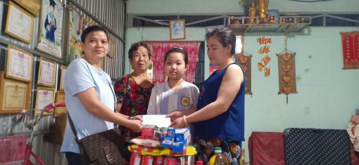 Hỗ trợ các hoàn cảnh khó khăn, bệnh tật