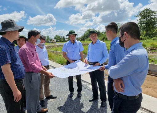 Lãnh đạo thành phố kiểm tra tiến độ giải ngân vốn đầu tư công trên địa bàn quận Ninh Kiều