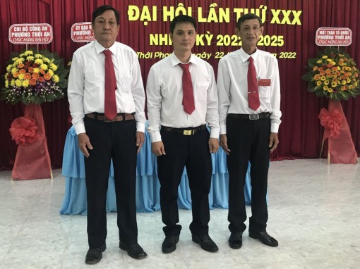 Chi bộ trực thuộc đảng ủy cơ sở đầu tiên của quận Ô Môn tổ chức đại hội