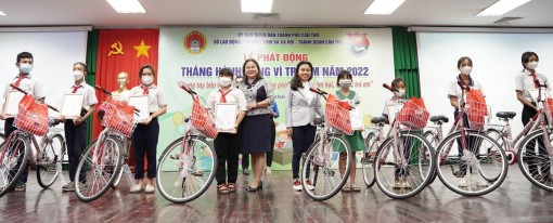 Chăm lo để trẻ em phát triển toàn diện