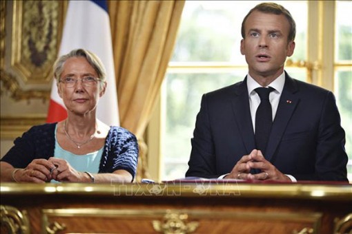 Tổng thống Pháp yêu cầu Thủ tướng đề xuất chính phủ mới