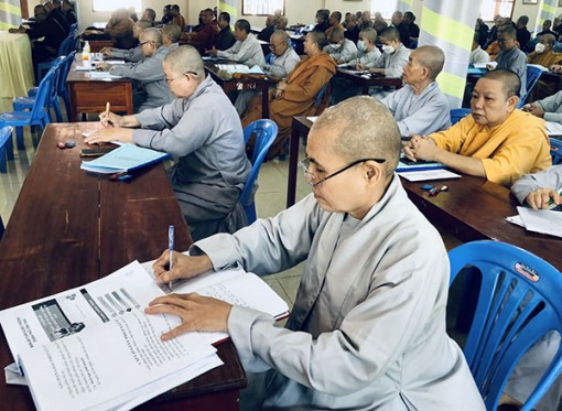 Tuyên truyền an toàn giao thông cho tăng, ni Phật giáo