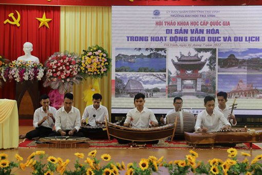 Hội thảo khoa học di sản văn hóa trong hoạt động giáo dục và du lịch