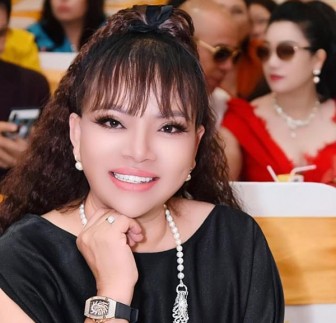 Nghệ nhân kim hoàn quốc gia Hồ Thanh Hương ngồi “ghế nóng” cuộc thi “The Miss & Mr LGBT VietNam 2022”