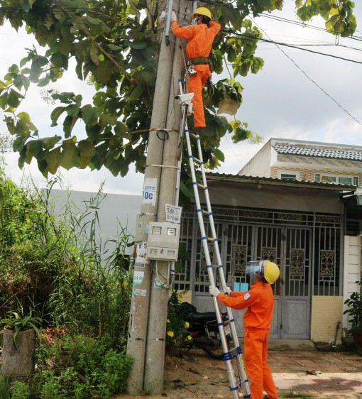 Đảm bảo an toàn điện trong mùa mưa bão