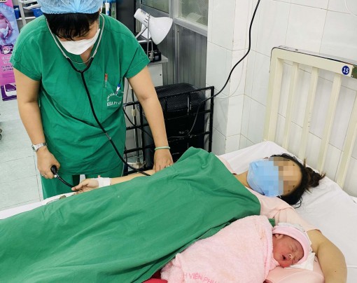 Cứu sống thai phụ nhau tiền đạo nguy kịch