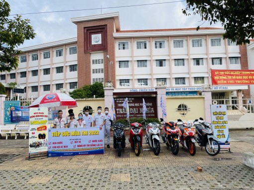 Hồng Đức tiếp sức mùa thi năm 2022