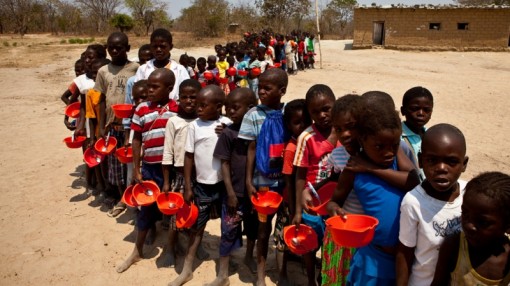 LHQ cảnh báo về nguy cơ đói nghèo trên quy mô chưa từng có