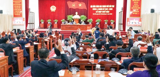 Thực hiện đồng bộ các giải pháp phát triển kinh tế - xã hội, đảm bảo quốc phòng - an ninh của thành phố