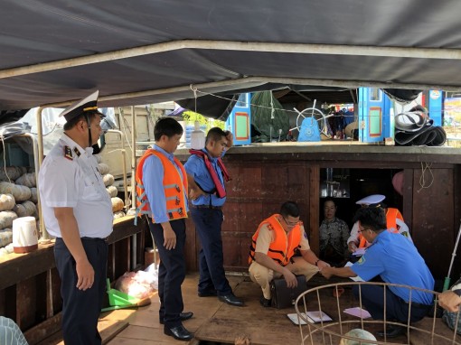 Ra quân kiểm tra bảo đảm trật tự, an toàn giao thông đường thủy nội địa, hàng hải