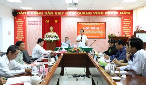 Ðẩy mạnh các phong trào thi đua yêu nước