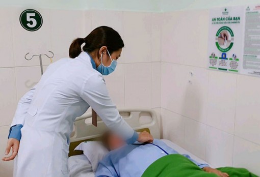 Điều trị thành công bệnh nhân tắc mạch chân liên quan thuốc tránh thai