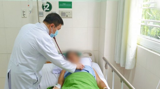 Cứu kịp bệnh nhân phình động mạch chủ ngực sắp vỡ