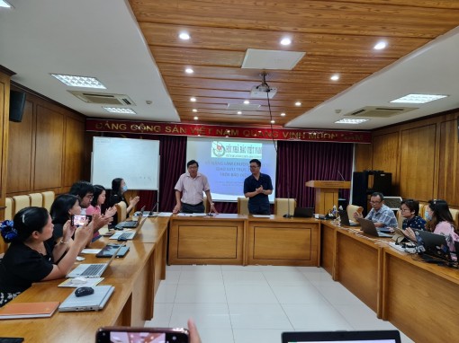 Bồi dưỡng kỹ năng làm chương trình và giao lưu trực tuyến trên báo điện tử