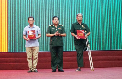 Bộ Chỉ huy Quân sự thành phố họp mặt kỷ niệm Ngày Thương binh - Liệt sĩ