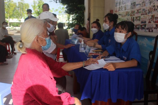 Nghĩa tình tháng bảy