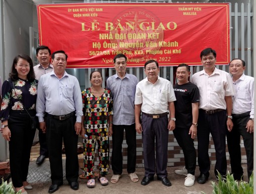 Chăm lo đời sống nhân dân