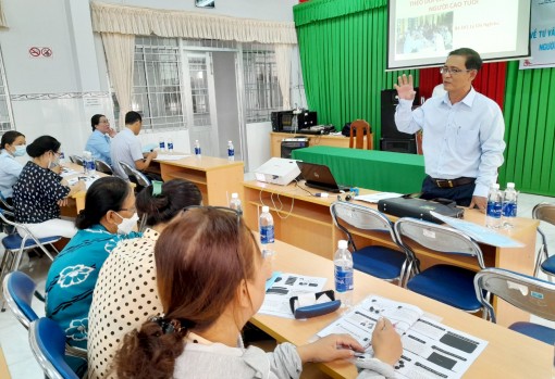 ហ្វឹក​ហ្វឺន​ការ​ងារ​ថែទាំ​សុខ​ភាព​ មនុស្ស​ចាស់​ ឆ្នាំ​២០២២