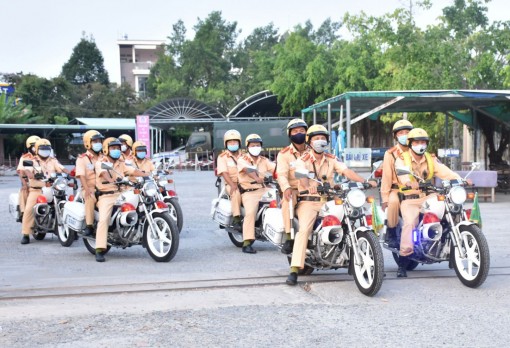 Thực hiện tốt các chuyên đề, kế hoạch kiểm tra và xử lý vi phạm giao thông