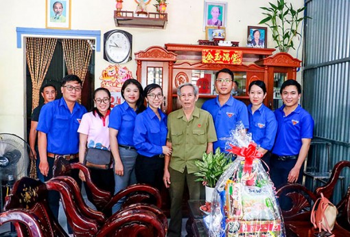 Giúp thanh niên “miễn dịch” với thông tin xấu, độc