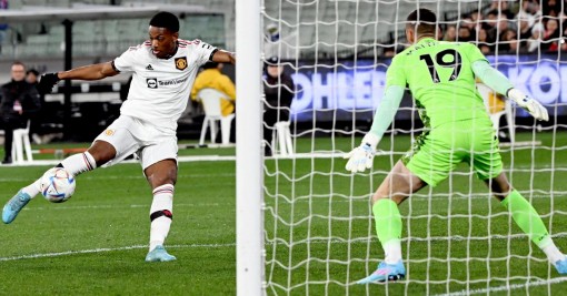 Martial chưa hết thời