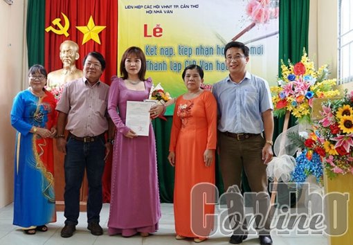 Hội Nhà văn TP Cần Thơ thành lập CLB Văn học