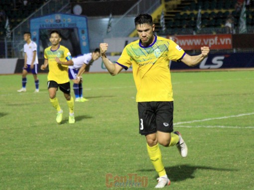 Hạ Huế 3-0, Cần Thơ vào tốp 6 Giải hạng Nhất quốc gia LS 2022