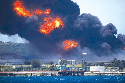 Nhiều thương vong trong vụ cháy kho dầu tại Cuba