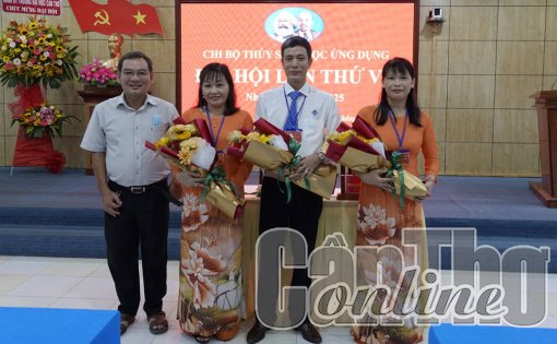 Đại hội chi bộ điểm của Đảng bộ Trường Đại học Cần Thơ