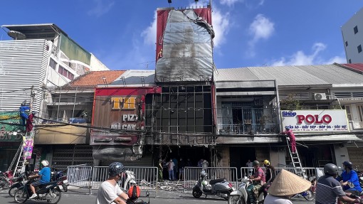 An Giang: Hỏa hoạn thiêu rụi tiệm bánh Pizza và mì cay trong đêm