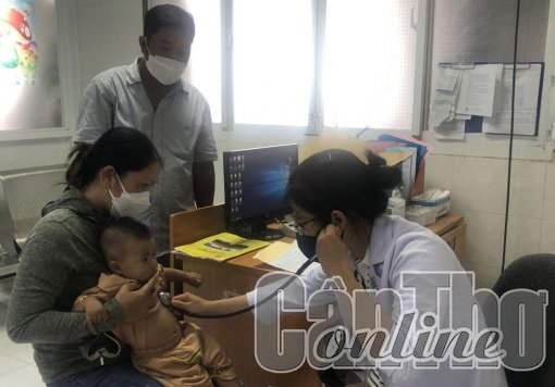 Khám sàng lọc tim bẩm sinh miễn phí cho trẻ em nghèo