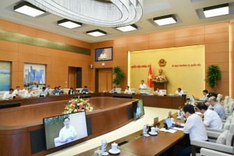Khai mạc Phiên họp chuyên đề pháp luật đầu tiên của Ủy ban Thường vụ Quốc hội