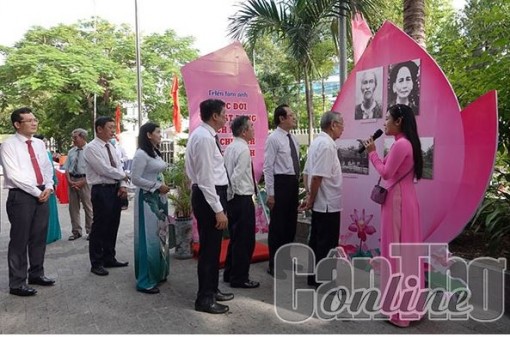 Khai mạc triển lãm ảnh “Cuộc đời và hoạt động cách mạng của Chủ tịch Hồ Chí Minh”