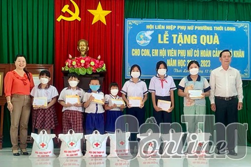 Nâng bước các em đến trường