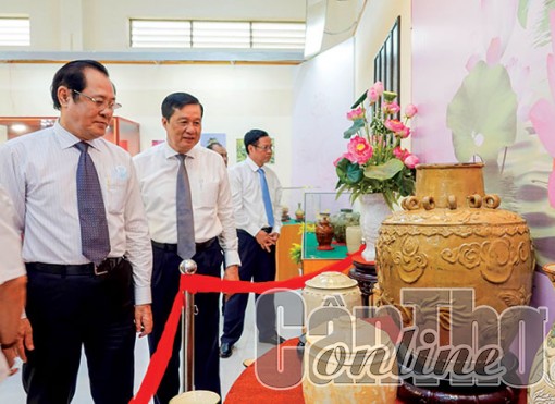 Dấu ấn văn hóa từ sen