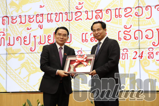 Lãnh đạo thành phố tiếp Đoàn đại biểu cấp cao tỉnh Champasak - Cộng hòa Dân chủ nhân dân Lào