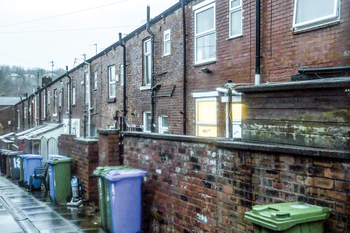 Lạm phát đe dọa kinh tế Anh