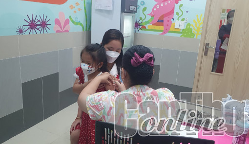 Người dân tiêm vaccine phòng cúm tăng 30%-40%