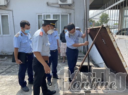 Chỉ đạo “khẩn” tăng cường kiểm tra, giám sát mặt hàng xăng dầu