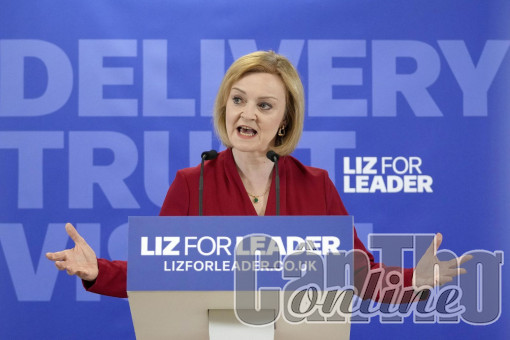 Liz Truss tiến gần đến ghế thủ tướng Anh