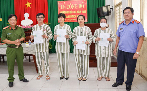 TP Cần Thơ: công bố quyết định đặc xá 5 phạm nhân