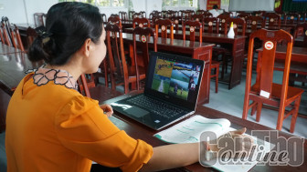 Đẩy mạnh ứng dụng công nghệ thông tin và chuyển đổi số trong giáo dục, đào tạo