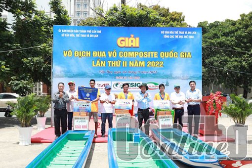 VĐV của huyện Phong Điền, TP Cần Thơ vô địch giải đua vỏ composite quốc gia lần II