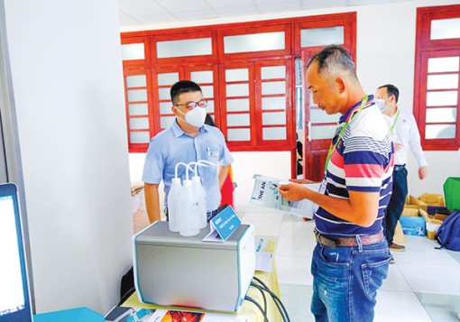 Ðẩy mạnh hoạt động nghiên cứu, ứng dụng khoa học và công nghệ