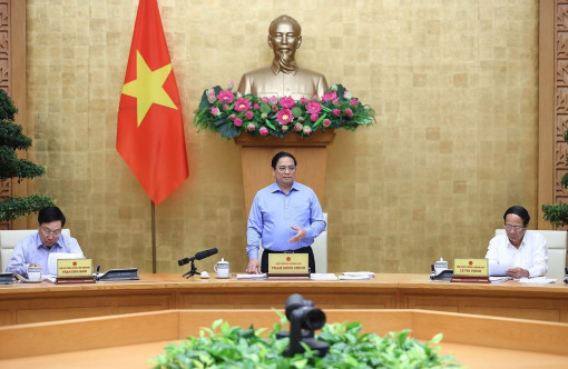 Xây dựng các kịch bản dự báo về tăng trưởng, lạm phát, các cân đối lớn để chủ động thích ứng