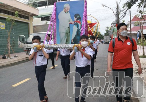 Tết Trung thu đến với hàng ngàn thiếu nhi trên địa bàn thành phố