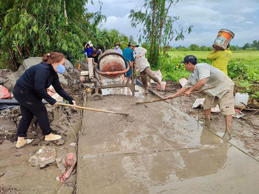 Nông dân chung tay bảo đảm trật tự an toàn giao thông