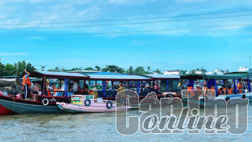 Tiếp tục giữ gìn và phát huy chợ nổi Cái Răng